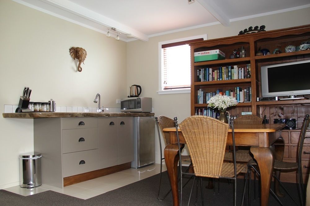 Coach House Guest house